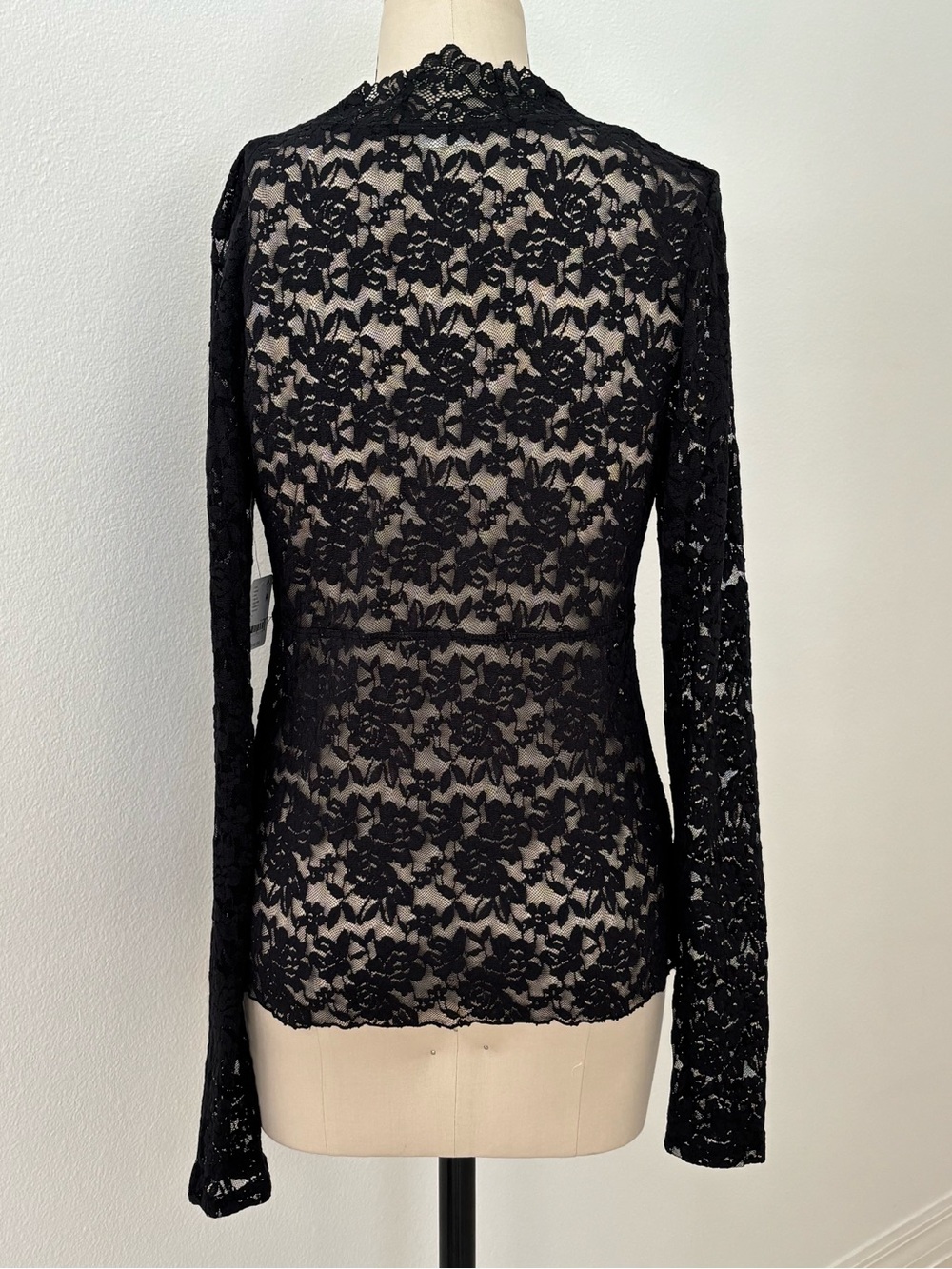 Free People Intimately All Day Lace Top NWT Black Long Sleeves Stretchy Layer L - Picture 6 of 10